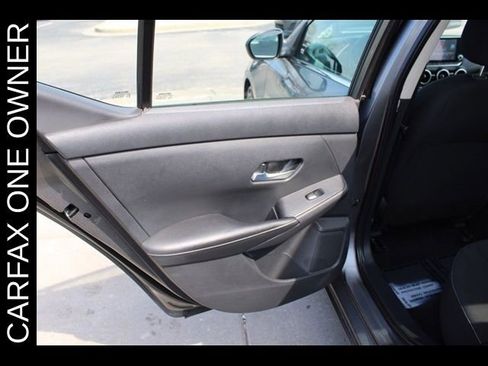 Used 2022 Nissan Sentra SV FWD image 25