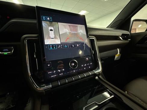New 2026 GMC Yukon Denali Ultimate AWD/4WD image 22