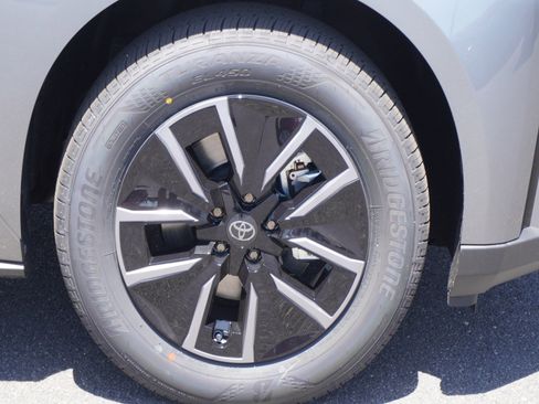New 2026 Toyota bZ FWD image 5