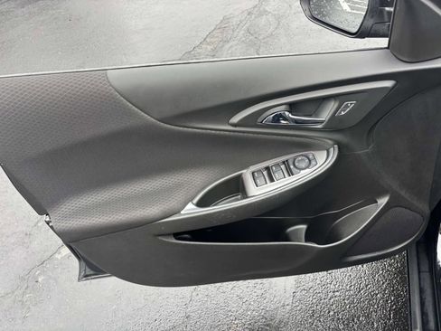 Used 2020 Chevrolet Malibu LT image 13