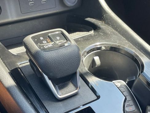 Used 2025 Nissan Rogue SV image 5