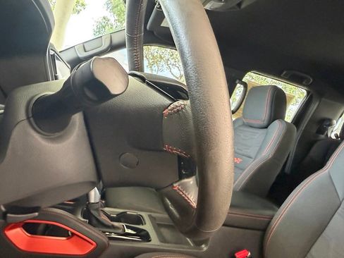 Used 2025 Nissan Frontier Pro-X RWD image 41