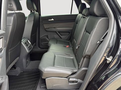 Used 2022 Volkswagen Atlas Cross Sport SE image 23