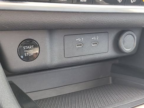 Used 2025 Nissan Rogue SV AWD/4WD image 25