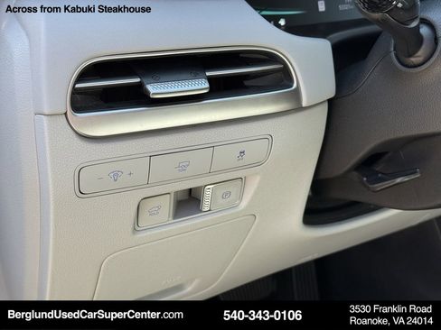 Used 2024 Hyundai Palisade SEL image 18