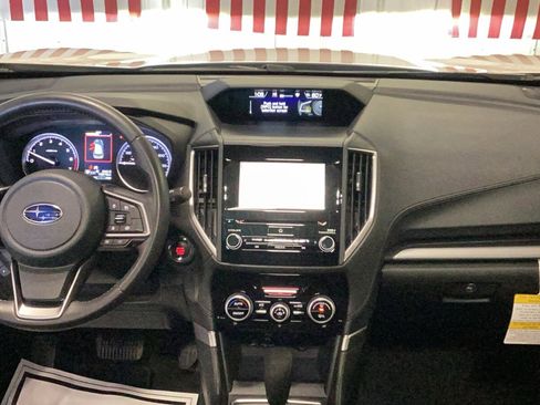 Used 2023 Subaru Forester Premium image 14