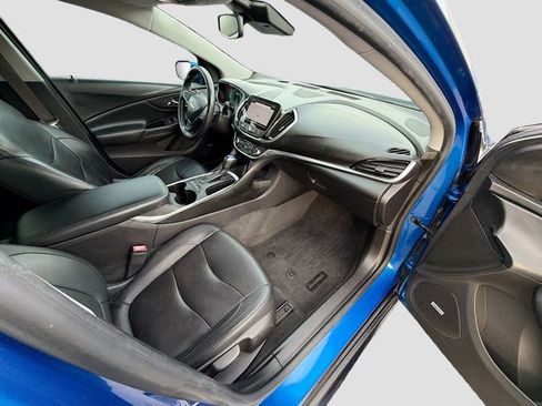Used 2017 Chevrolet Volt Premier w/ Driver Confidence II Package image 29