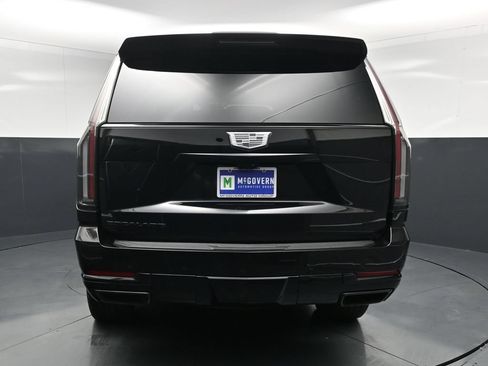 Used 2025 Cadillac Escalade Sport w/ LPO, ONYX Package AWD/4WD image 7