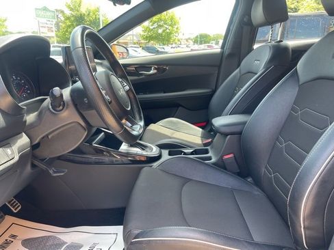 Used 2023 Kia Forte GT-Line w/ GT-Line Technology Package image 15