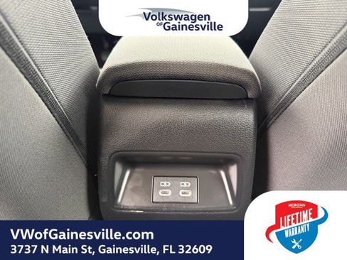 Used 2024 Toyota Corolla LE image 12