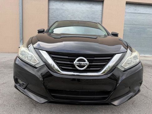 Used 2016 Nissan Altima 2.5 SV w/ Convenience Package image 5