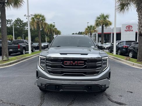 Used 2023 GMC Sierra 1500 SLT w/ SLT Convenience Package AWD/4WD image 3