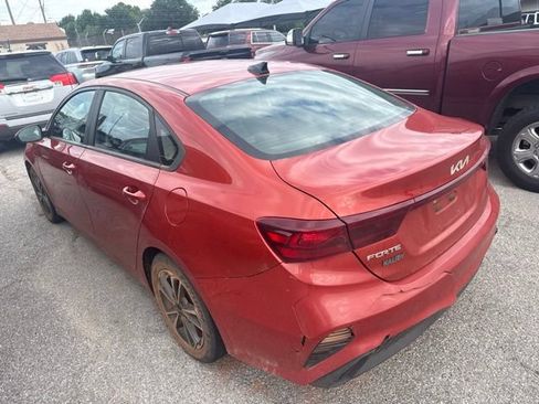 Used 2022 Kia Forte LXS FWD image 6