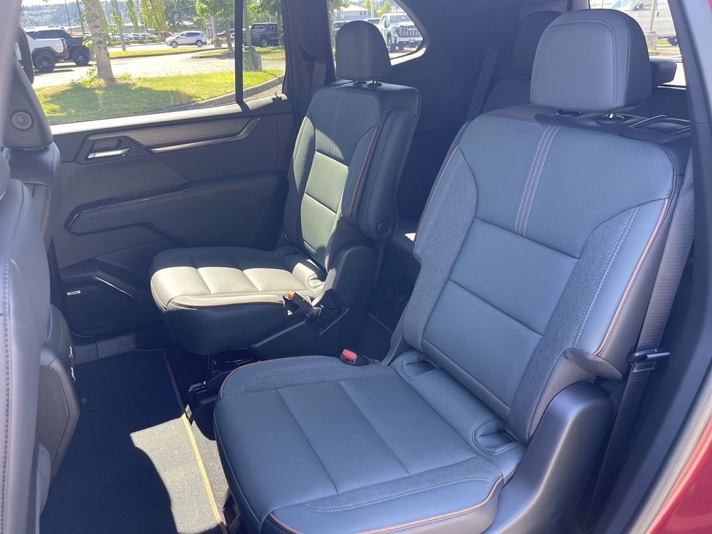 New 2026 GMC Acadia AT4 w/ Luxury Package AWD/4WD image 25