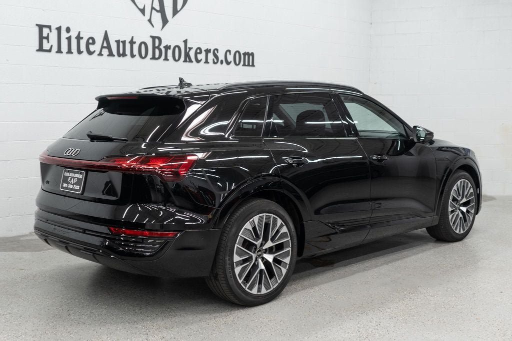 Used 2024 Audi Q8 e-tron Prestige w/ Prestige Package AWD/4WD image 40