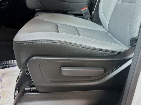 Used 2023 RAM 1500 Big Horn AWD/4WD image 18