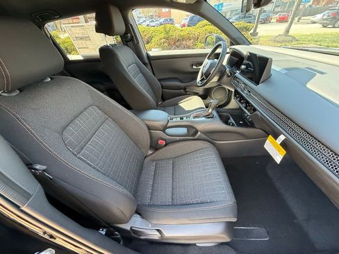 New 2026 Honda HR-V Sport image 38