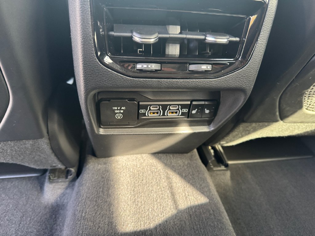 Used 2022 Jeep Grand Cherokee Limited AWD/4WD image 20