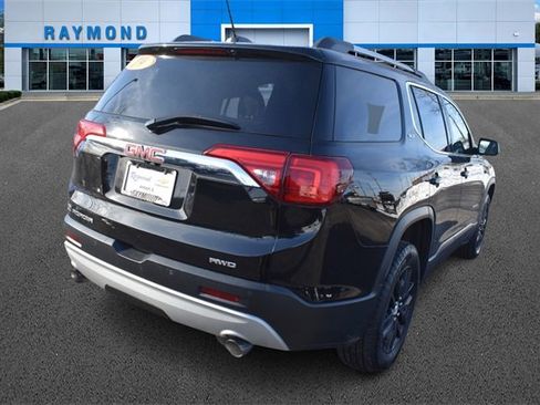 Certified 2019 GMC Acadia SLT image 3