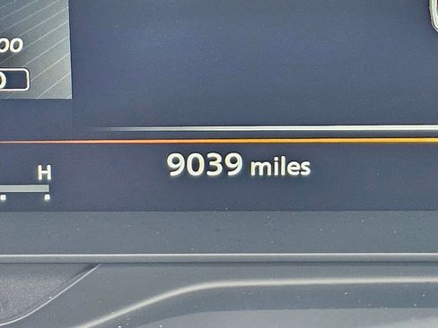 Used 2024 INFINITI QX60 Sensory image 32