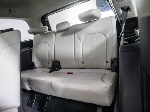 Used 2019 Ford Expedition Platinum RWD image 13