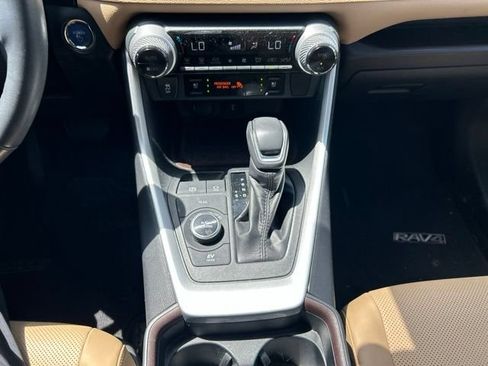Used 2020 Toyota RAV4 Limited w/ Limited Grade Weather Package AWD/4WD image 7