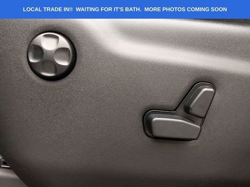 Used 2019 Jeep Grand Cherokee Altitude image 16