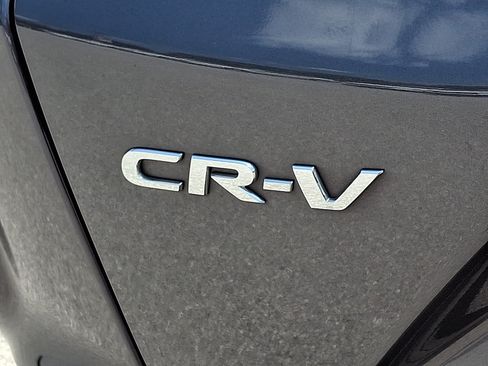Used 2018 Honda CR-V LX image 29