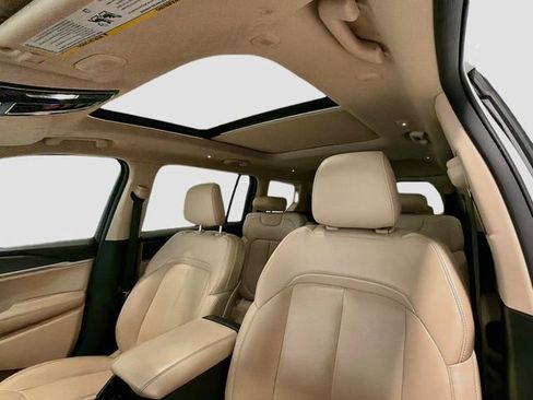 Used 2022 Jeep Grand Cherokee L Limited AWD/4WD image 19