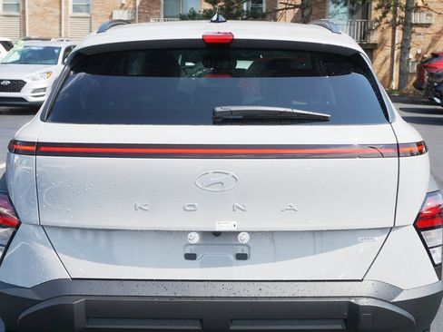 Used 2025 Hyundai Kona SEL image 5