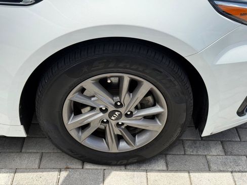 Used 2020 Kia Optima LX FWD image 36