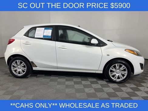 Used 2013 MAZDA MAZDA2 Sport FWD image 9
