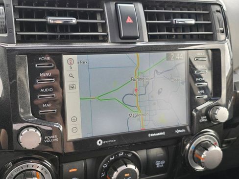 Used 2020 Toyota 4Runner TRD Off-Road Premium image 34