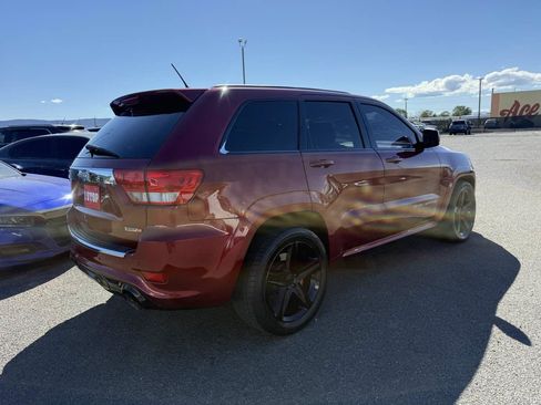 Used 2012 Jeep Grand Cherokee SRT8 w/ Luxury Group II AWD/4WD image 6