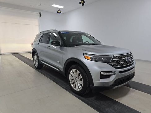 Used 2022 Ford Explorer King Ranch w/ Technology Package AWD/4WD image 4
