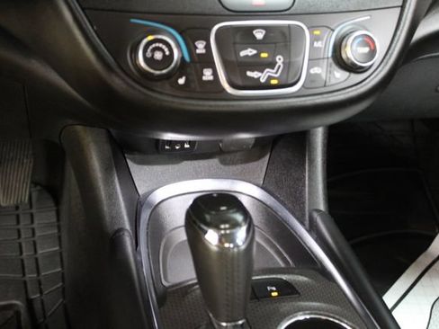 Used 2018 Chevrolet Malibu LT w/ True North Edition FWD image 20
