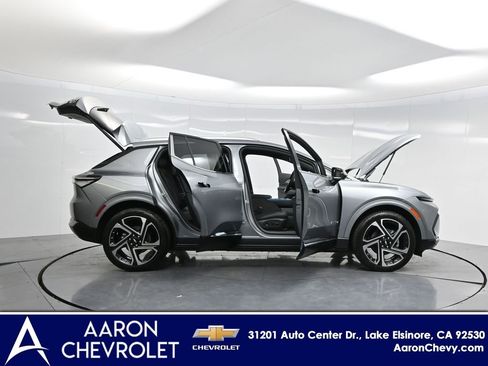 New 2026 Chevrolet Equinox EV LT image 3