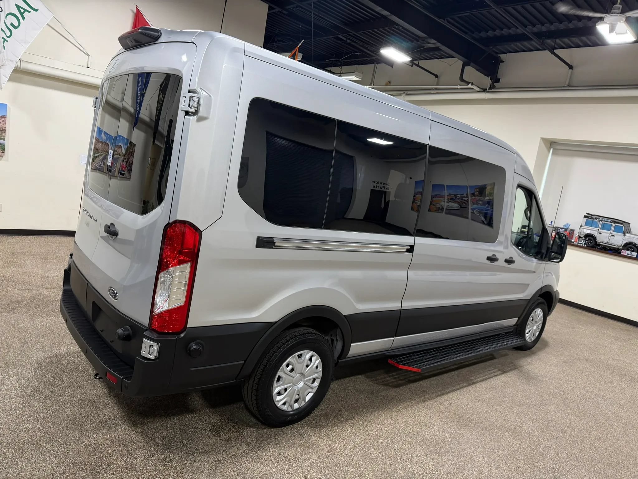 Used 2019 Ford Transit 250 148 Medium Roof RWD image 16