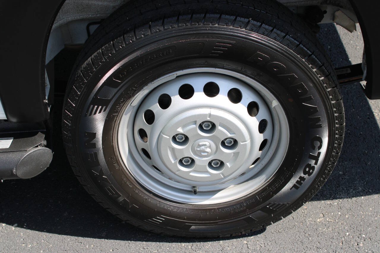 Used 2025 RAM ProMaster 2500 FWD image 6