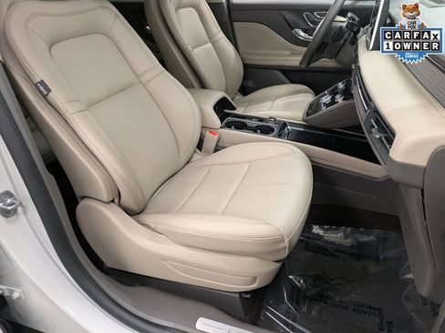 Certified 2022 Lincoln Corsair Standard w/ Equipment Group 101A image 28