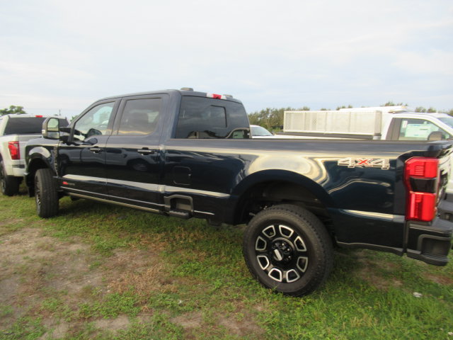 Used 2025 Ford F250 Platinum AWD/4WD image 3