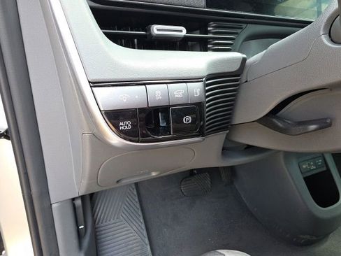 Used 2025 Hyundai Ioniq 5 SEL RWD image 13