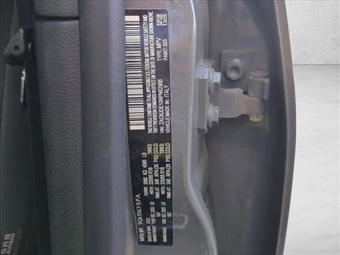 Used 2022 Jeep Renegade Altitude image 25