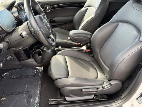 Used 2024 MINI Cooper S image 18