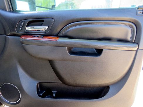 Used 2013 GMC Sierra 2500 SLT w/ SLT Convenience Package image 17