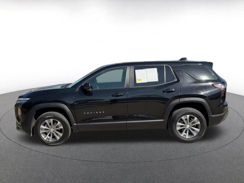 Used 2025 Chevrolet Equinox LT FWD image 9