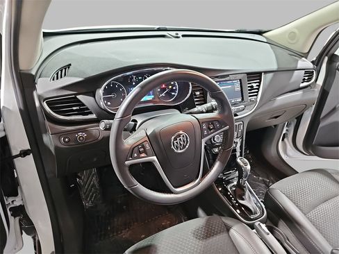 Used 2022 Buick Encore Preferred w/ Safety Package image 16