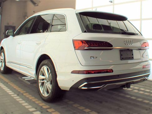 Used 2023 Audi Q7 3.0T Premium Plus w/ Premium Plus Package AWD/4WD image 8
