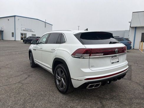 Used 2024 Volkswagen Atlas Cross Sport SEL R-Line image 5