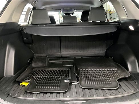 Used 2023 Toyota RAV4 XLE image 33